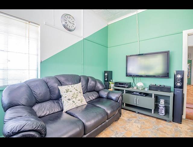 3 BEDROOM HOUSE FOR SALE IN GRAAFWATER